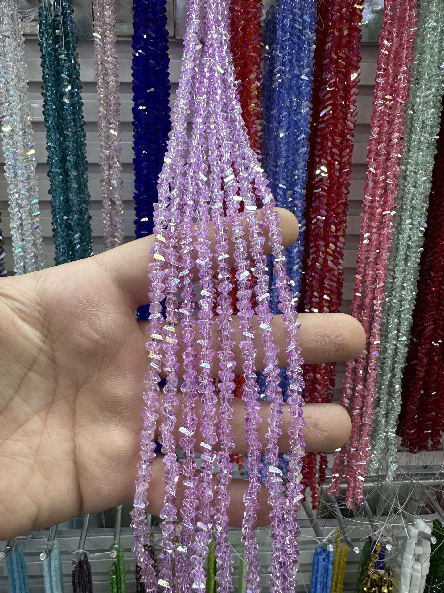 ÜÇGEN KRİSTAL 1 DİZİ 60 - 65 ADET