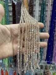 ÜÇGEN KRİSTAL 1 DİZİ 60 - 65 ADET