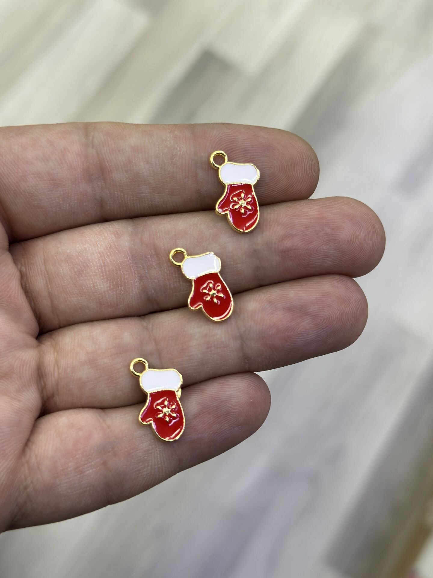 YILBAŞI Eldiven 1 Adet Kolye Ucu