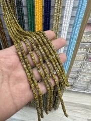 ÇEK CAMI KÜP BONCUK DİZİDE 80-85 ADET