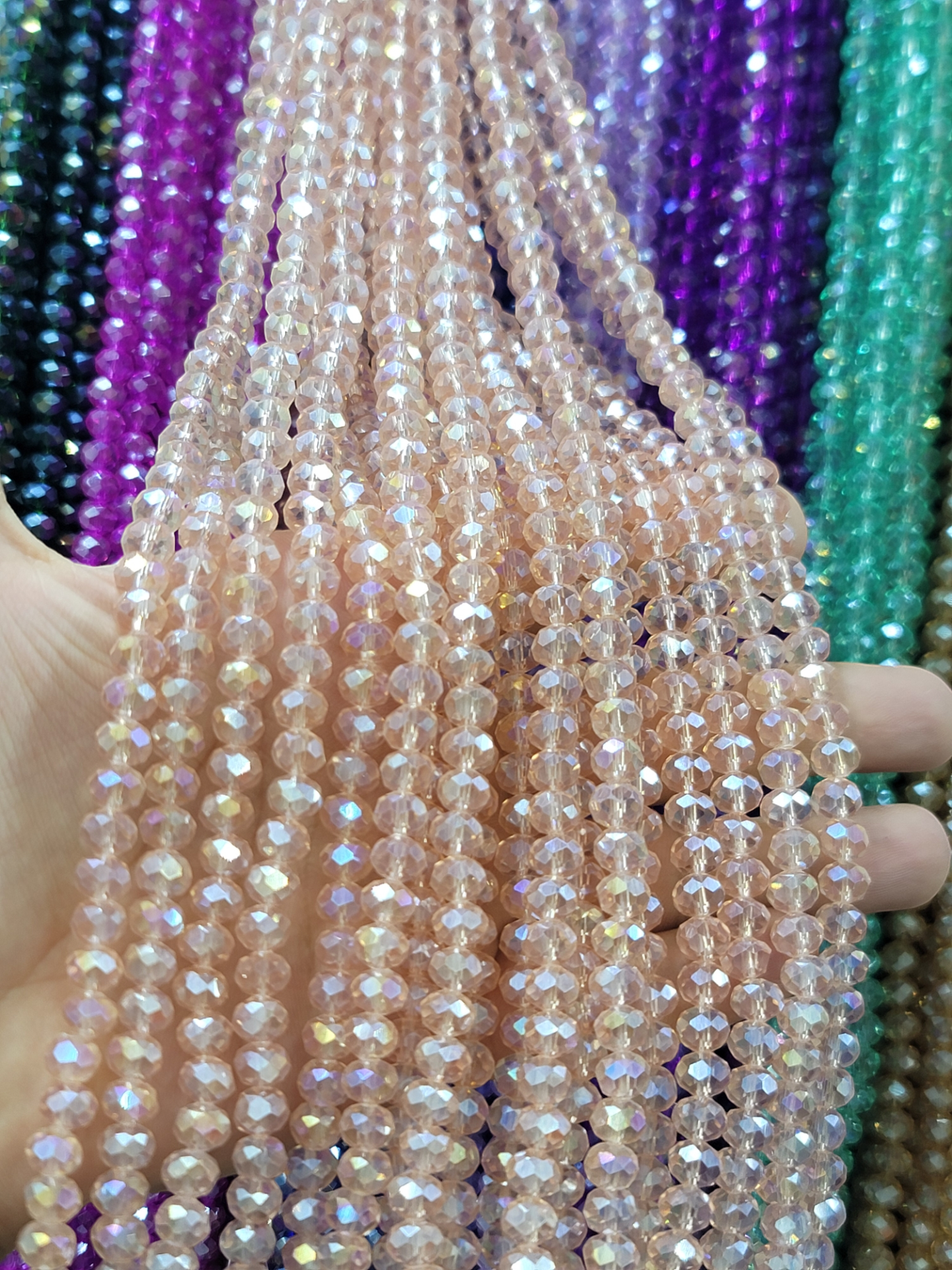 8MM KRİSTAL DİZİDE 60-65 ADET