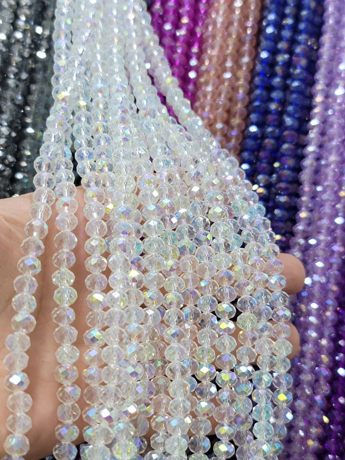 8MM KRİSTAL DİZİDE 60-65 ADET