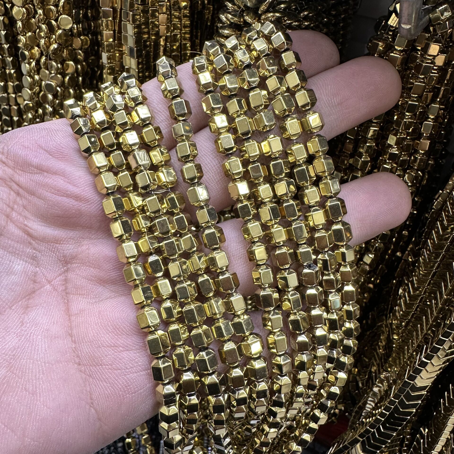 Hematit Taş 1 Dizi 40CM