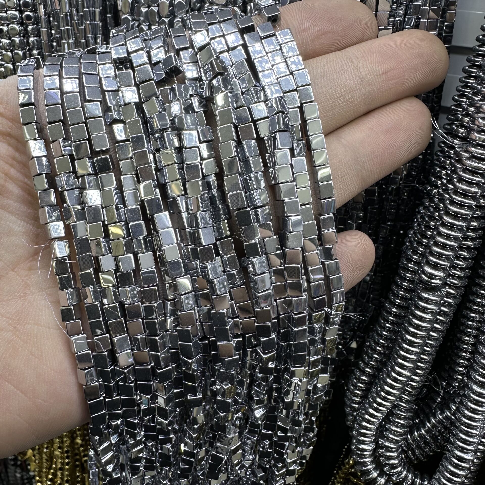 Hematit Taş 1 Dizi 40CM