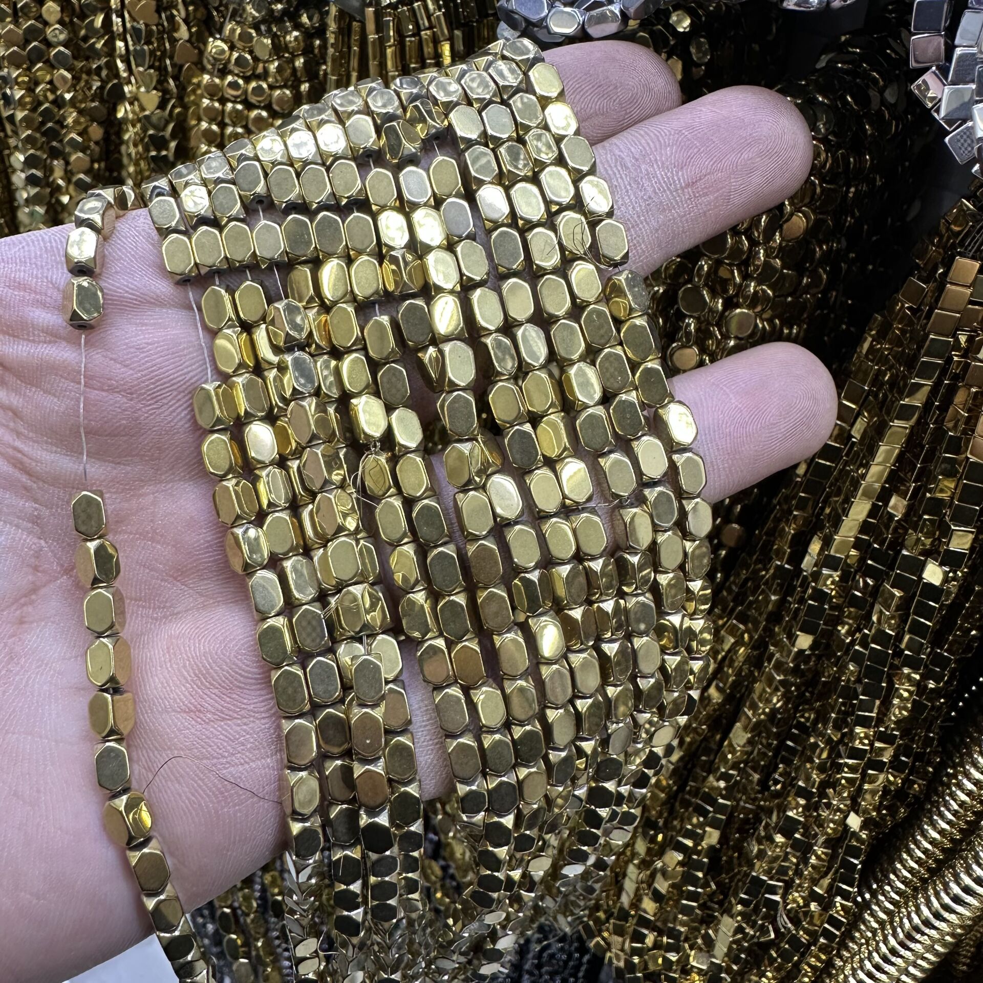 Hematit Taş 1 Dizi 40CM