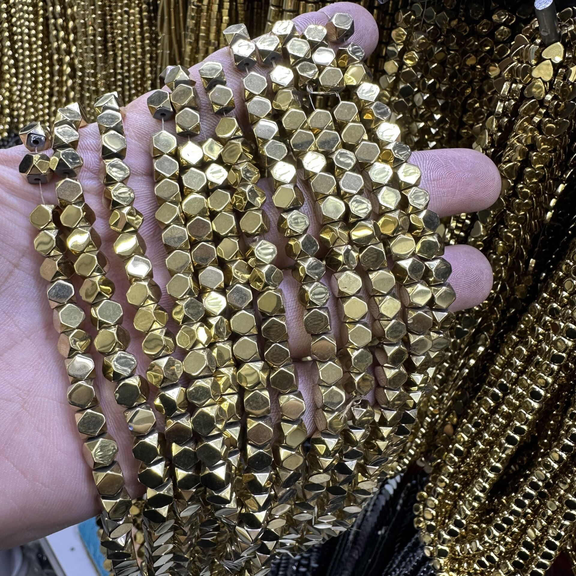 Hematit Taş 1 Dizi 40CM