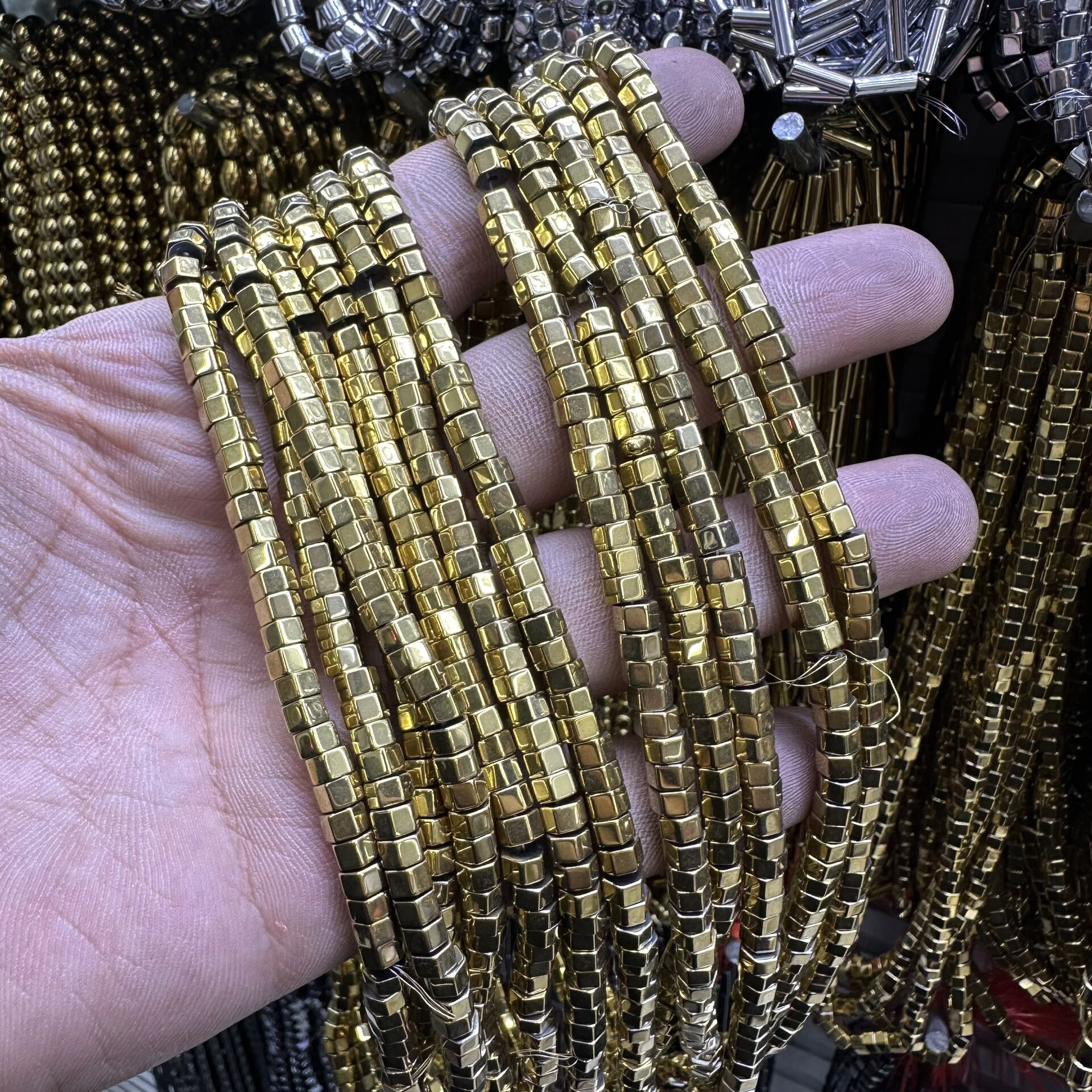 Hematit Taş 1 Dizi 40CM