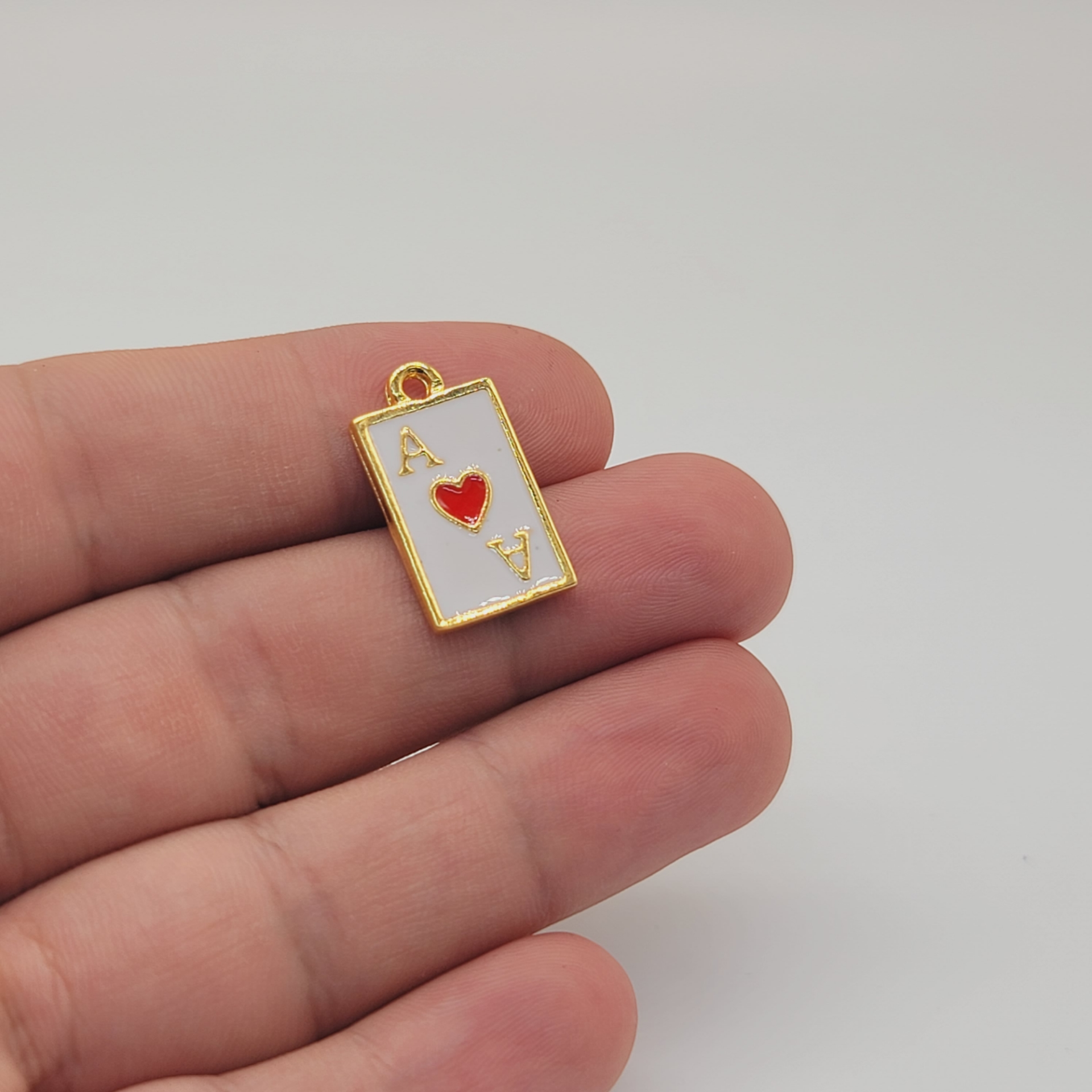 Altın Kap. Mineli Kupa As