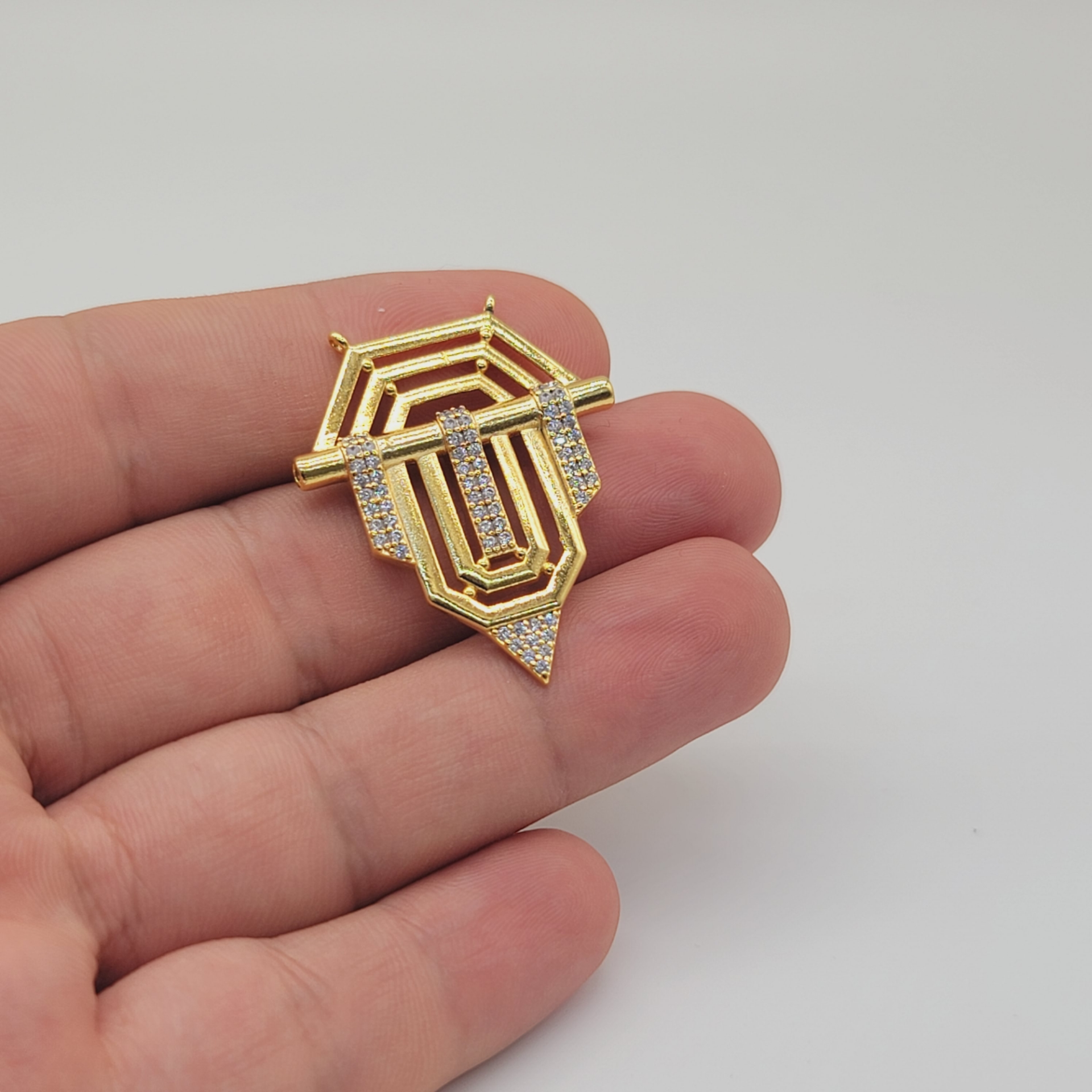 Altın Kap. Zirkon Taşlı Serenay Sarıkaya Kolye Uç