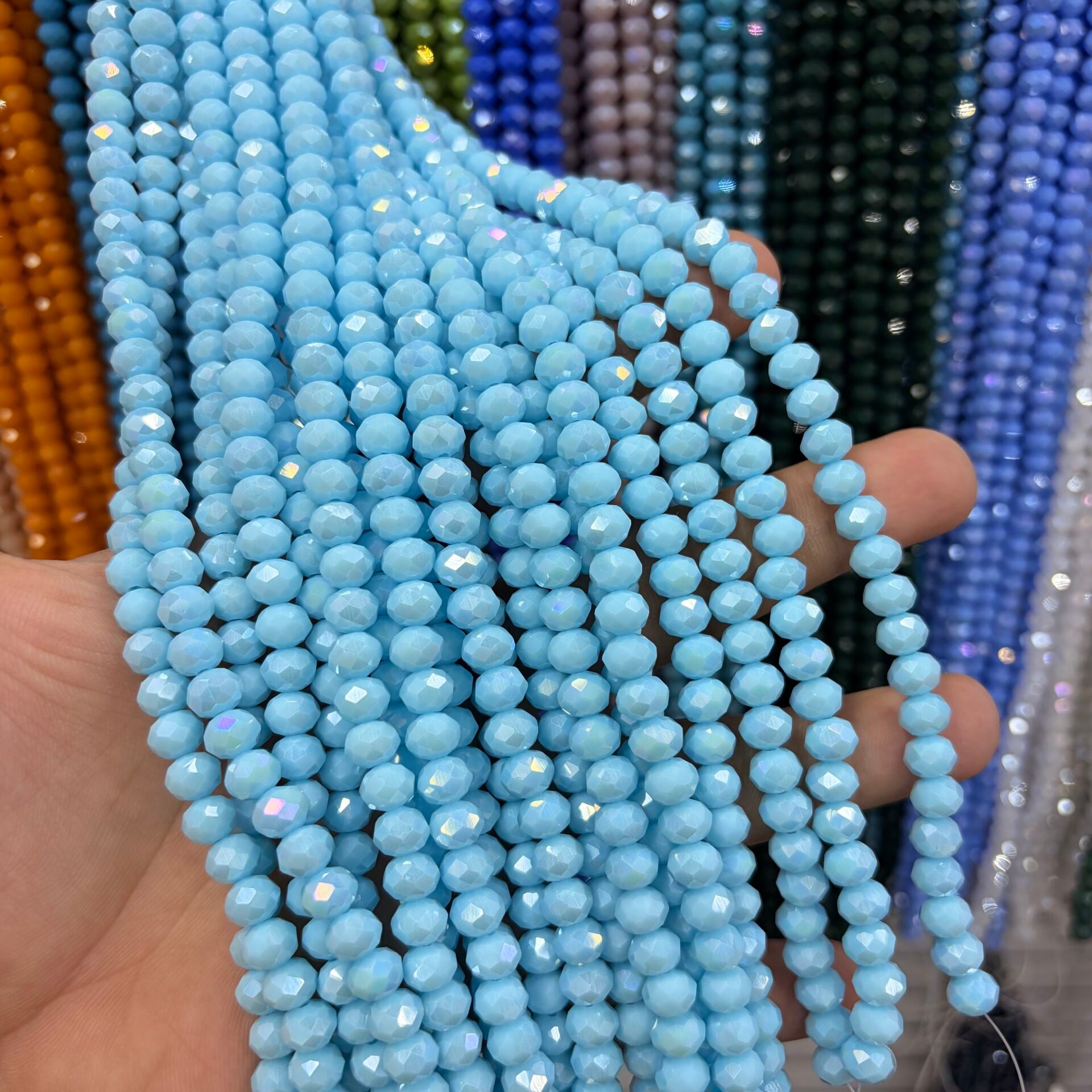 8MM MAT KRİSTAL 1 DİZİ 60-65 ADET