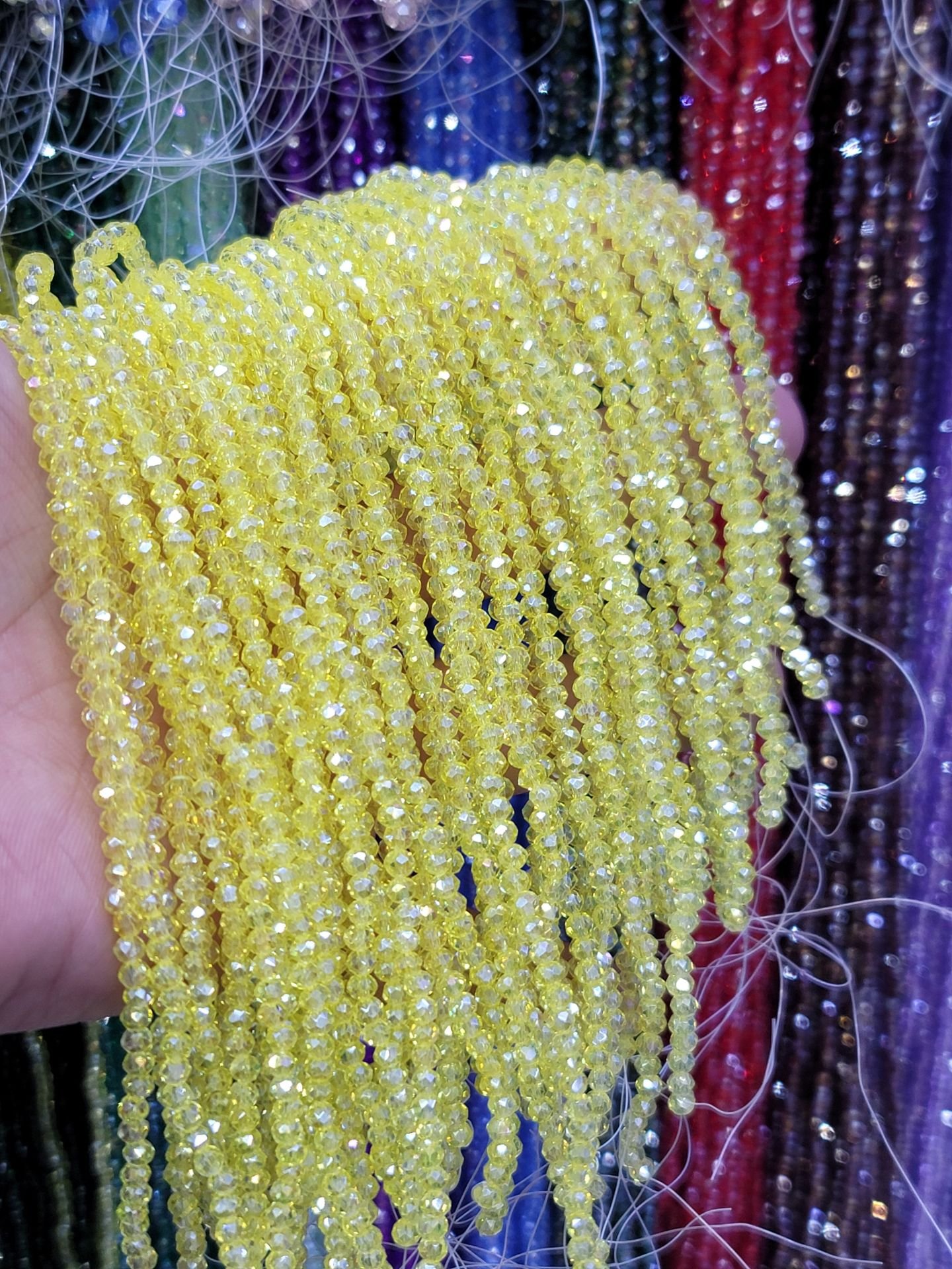 4MM BASIK KRİSTAL DİZİDE 125-140 ADET SARI