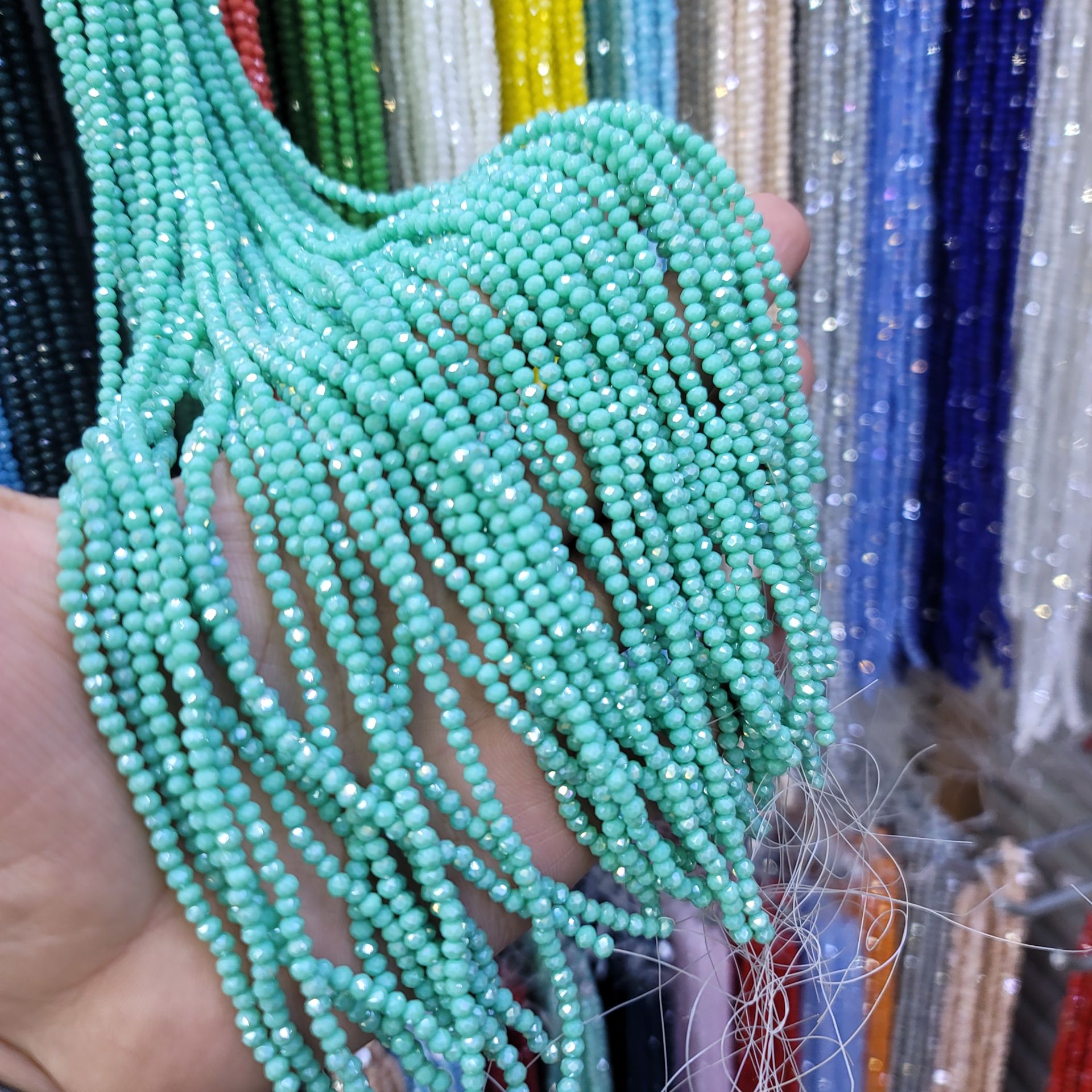 3MM Basık Mat Kristal Dizide 120-130 Adet Su Yeşili