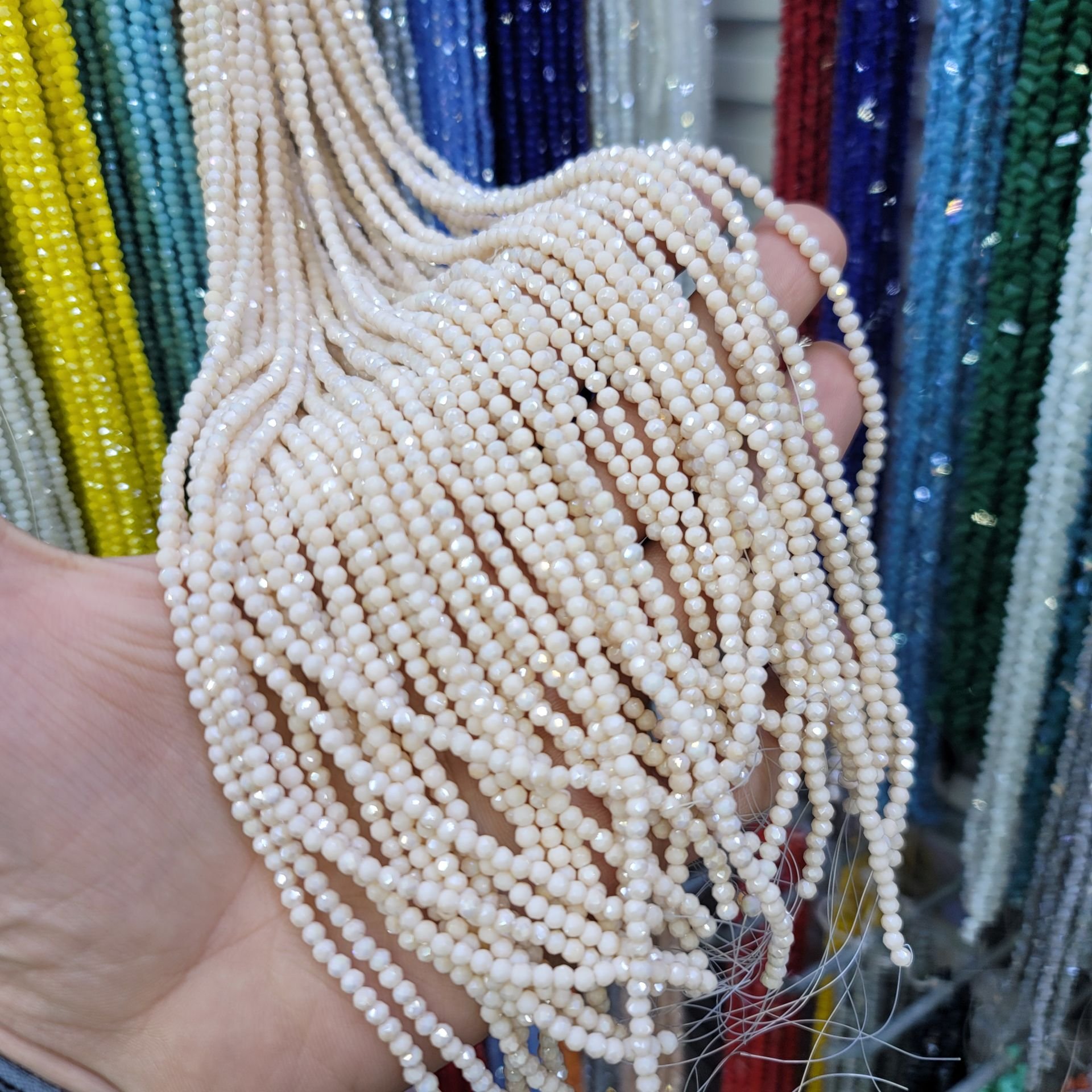 3MM Basık Mat Kristal Dizide 120-130 Adet