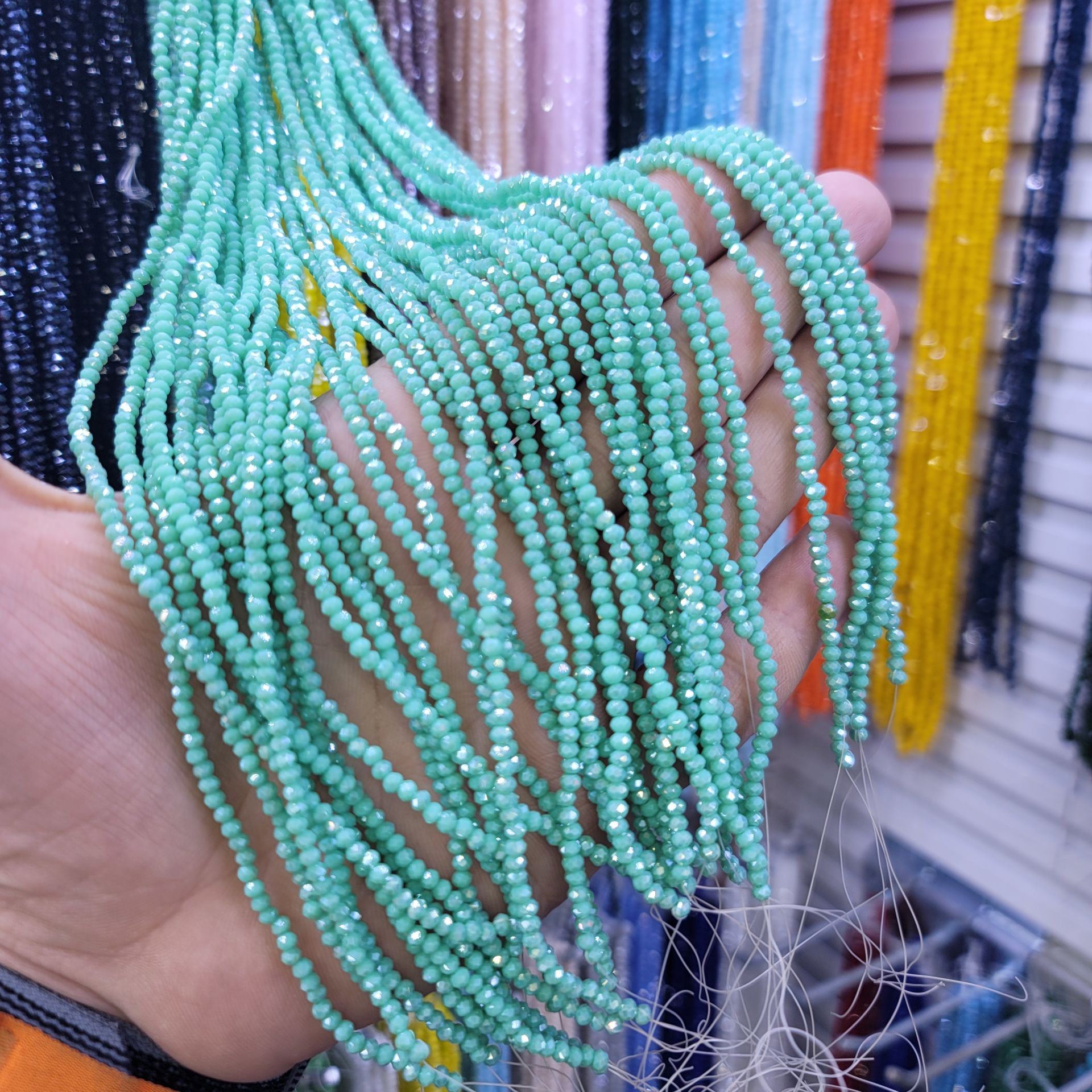 2MM Basık Mat Kristal Dizide 120-140 Adet Yeşil