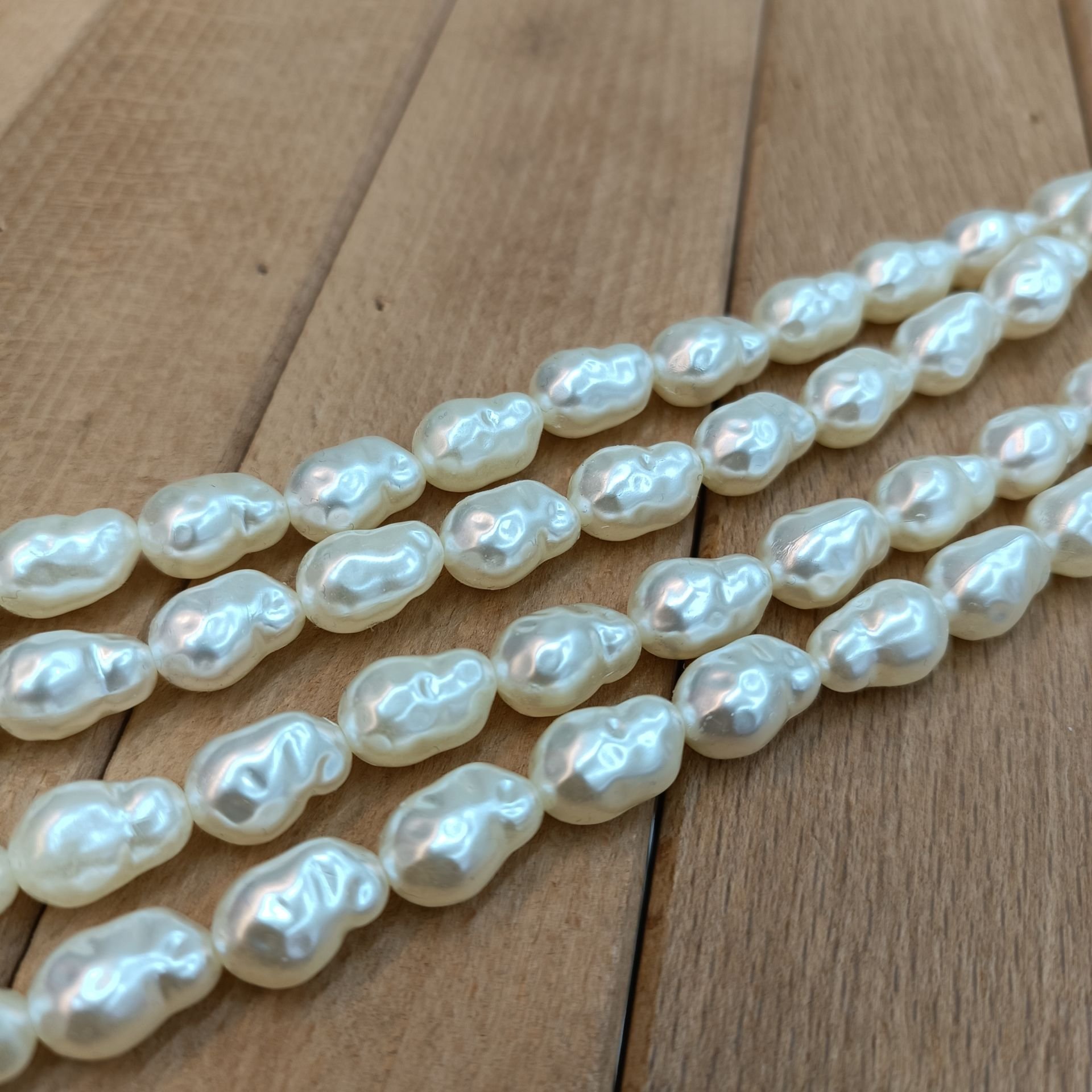 Şekilli İnci 1 Dizi 35CM Krem